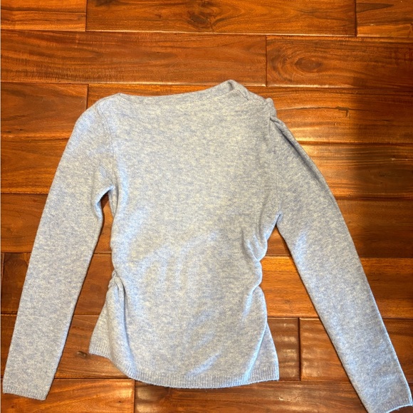 Abercrombie & Fitch Tops - Abercrombie & Fitch Heather Light Blue Long Sleeve